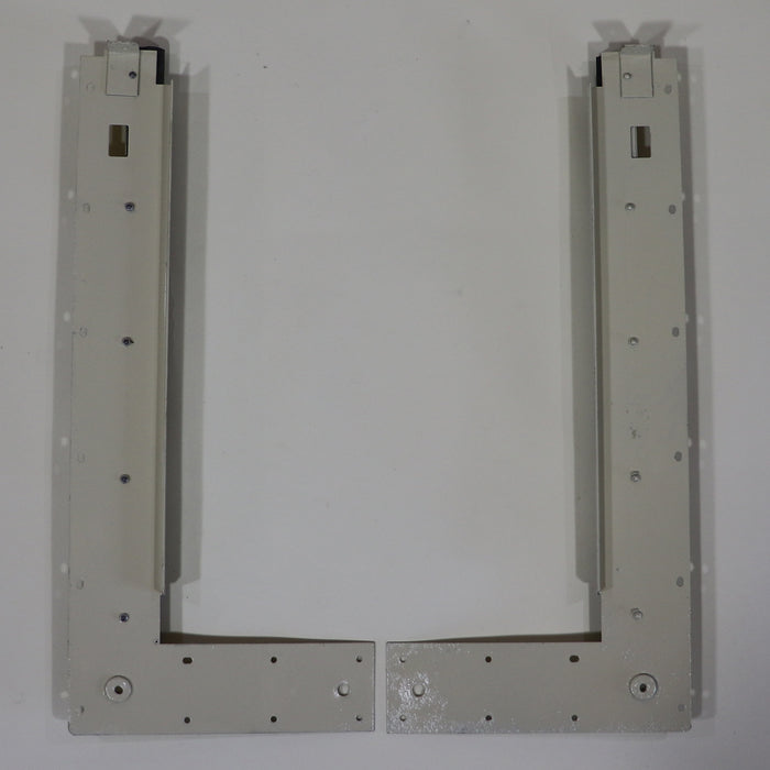 Colonial White Stepper Door Bulkheads Used