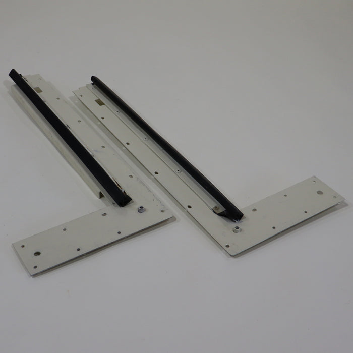 Colonial White Stepper Door Bulkheads Used