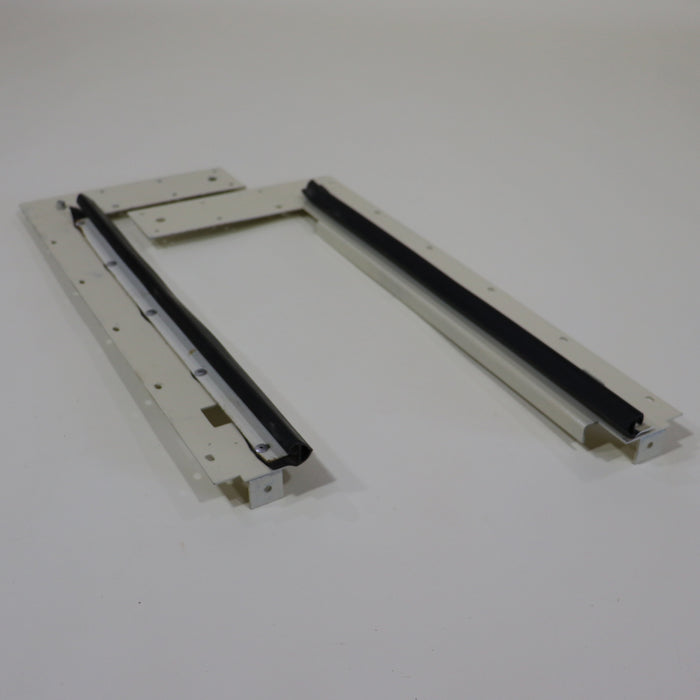 Colonial White Stepper Door Bulkheads Used